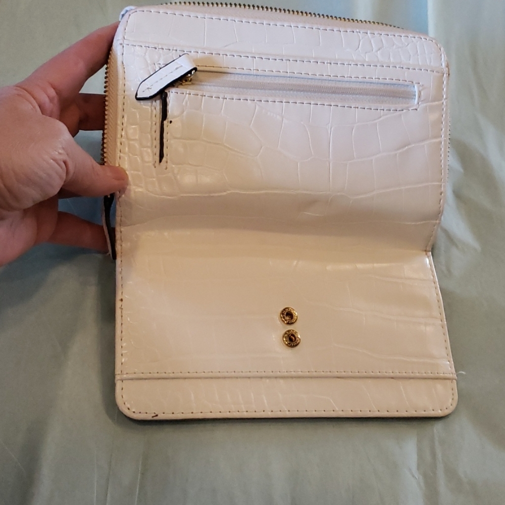 Wallet - Picture 10 of 11